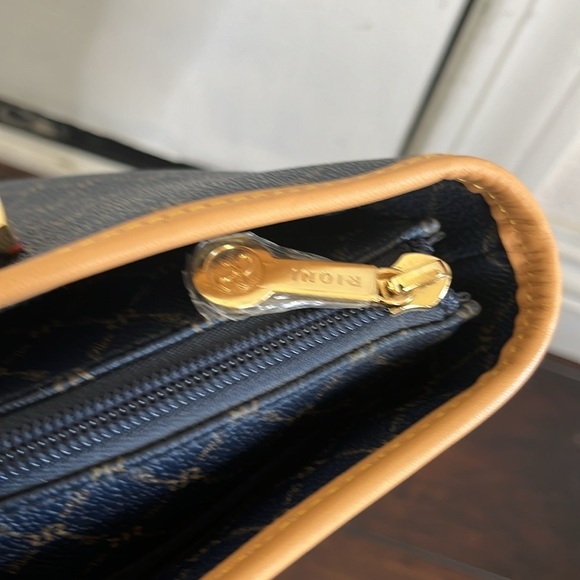 Rioni Moda Italia Signature Estate Tall Tote Shopper Monogram Coated Canvas New - Picture 12 of 15